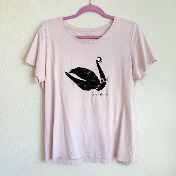 kate spade Tops - Kate Spade Light Lavender “Swan Around” Graphic Short Sleeve Tee | Size Large